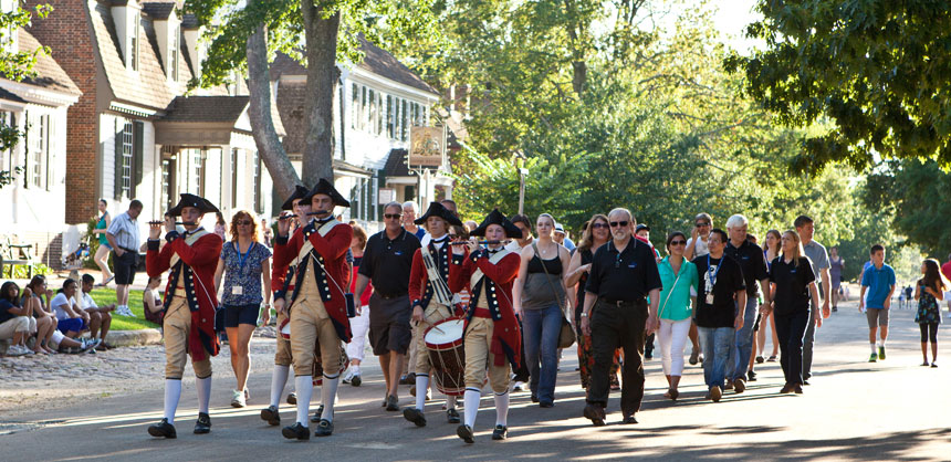 Colonial Williamsburg's fife and drum corps escorted TriSept meeting attendees from the Williamsburg Lodge to the taverns.